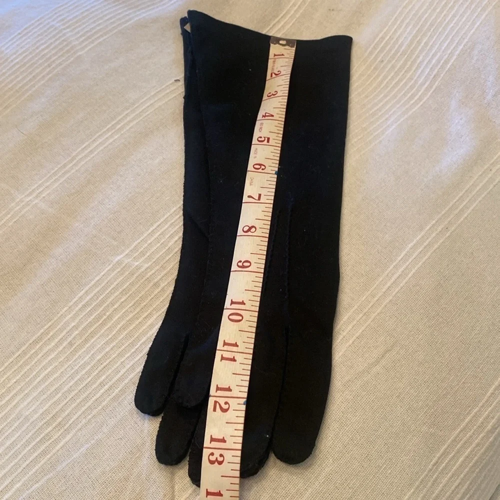 Vintage black Mid Length Gloves sz 6-1/2 from 50s-60s Jackie O vibe prom